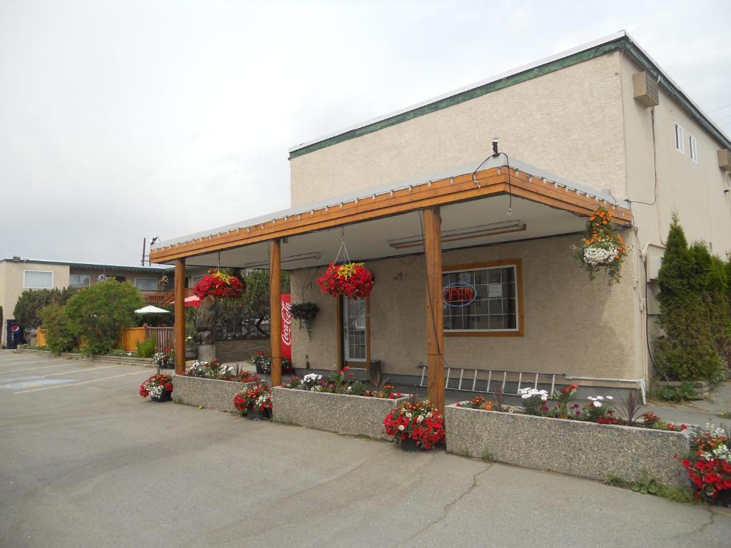 Lazy Bear Lodge Кранбрук Экстерьер фото